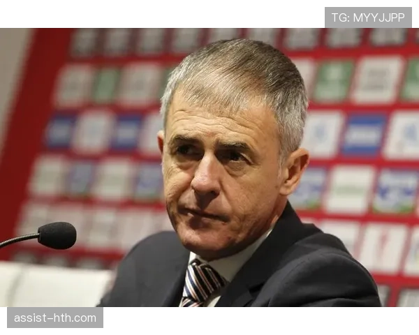 格拉纳达主帅新战术激活球队潜能，表现引人关注