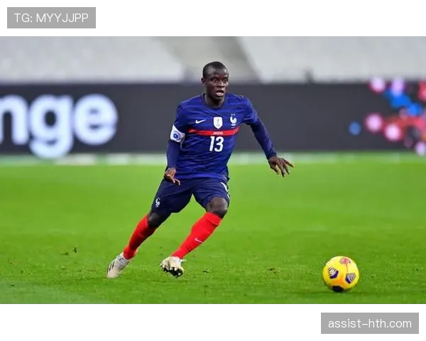 欧洲杯最佳阵容出炉：顶级球员表现稳健备受期待